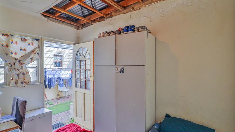 4 Bedroom Property for Sale in Sea Point Western Cape